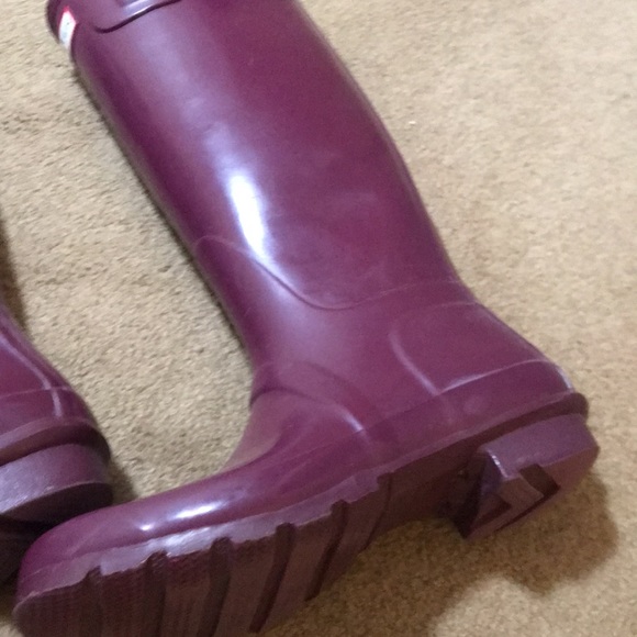 Hunter Purple Tall Rain Boots - Picture 15 of 16